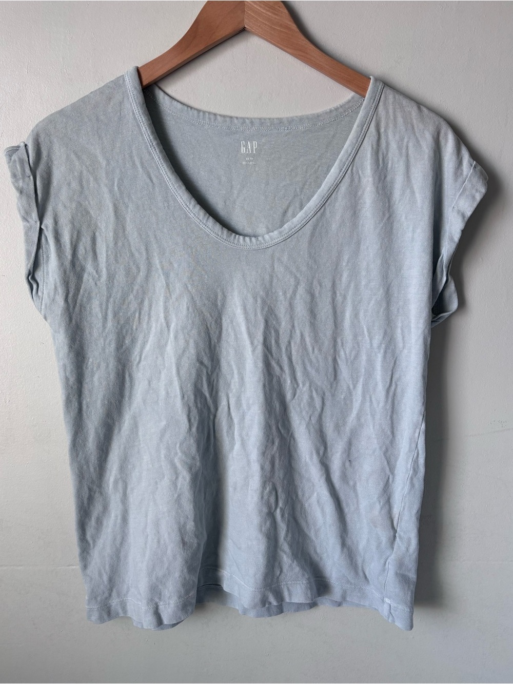 Gap 100% Cotton Cuffed V-Neck Tee | Light Blue | Size XS
